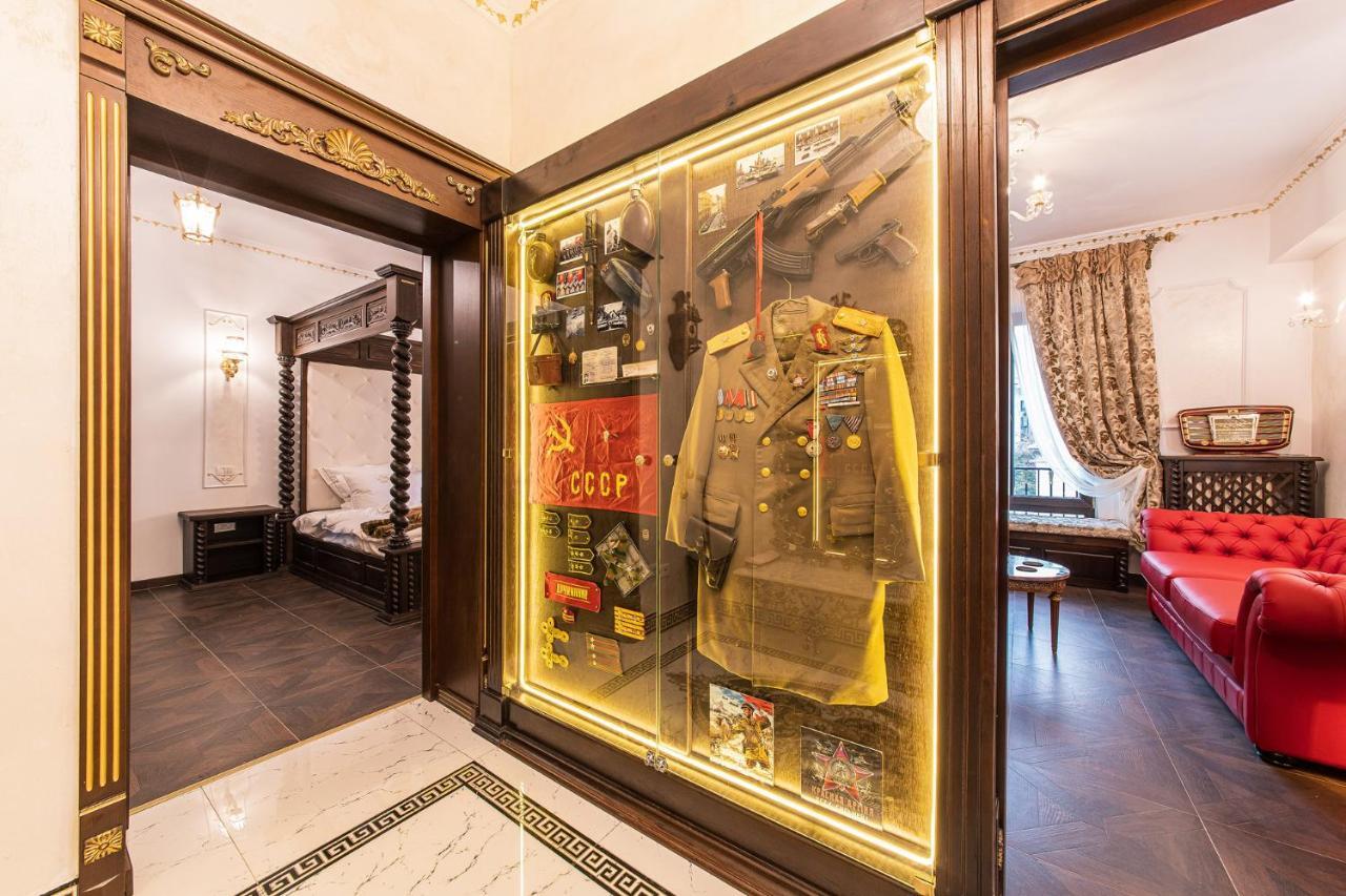 Private Museum Apartment With Antique Decor Bucarest Exterior foto