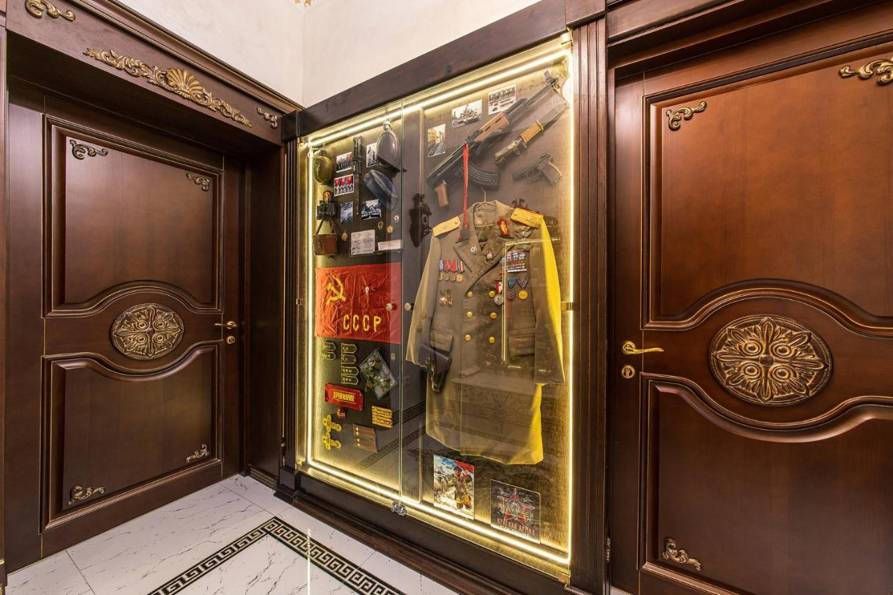 Private Museum Apartment With Antique Decor Bucarest Exterior foto